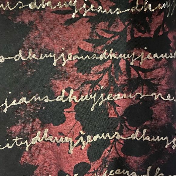 ☀️3 for $24☀️DKNY Jeans Hooded 3/4 Sleeve Stretchy Shirt, size S. (S56) - Picture 3 of 4